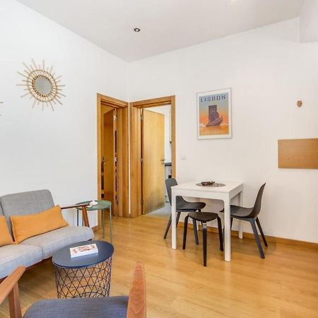 Guestready - Cream And Wood Stay In Alcantara Lissabon Buitenkant foto